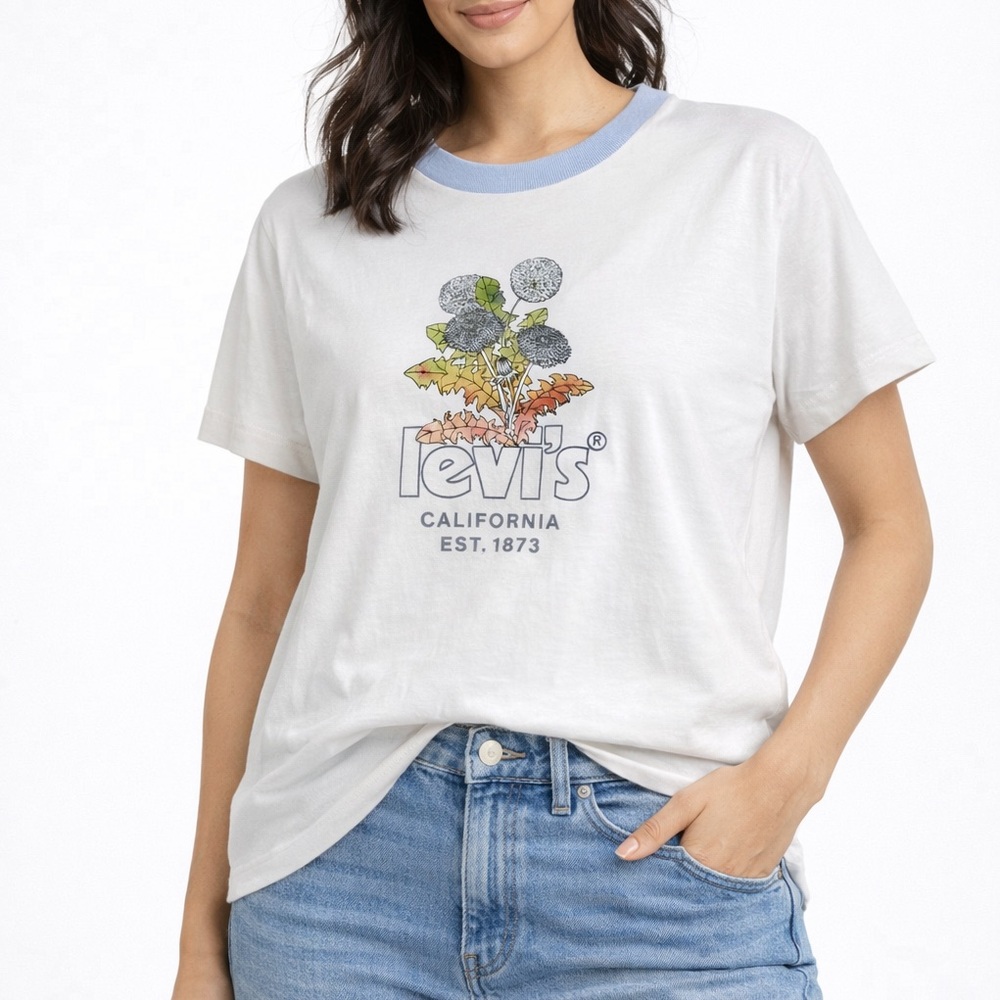 Levi's White Graphic Tee